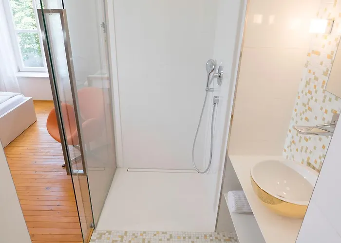 Design In Park Pensionat 3*
