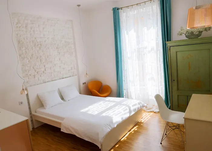 Design In Park Pensionat 3*