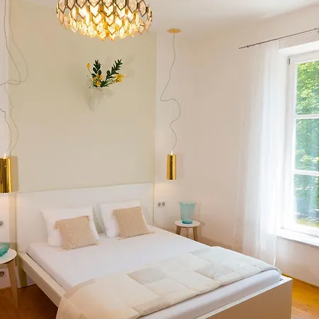 Guest house Design In Park
